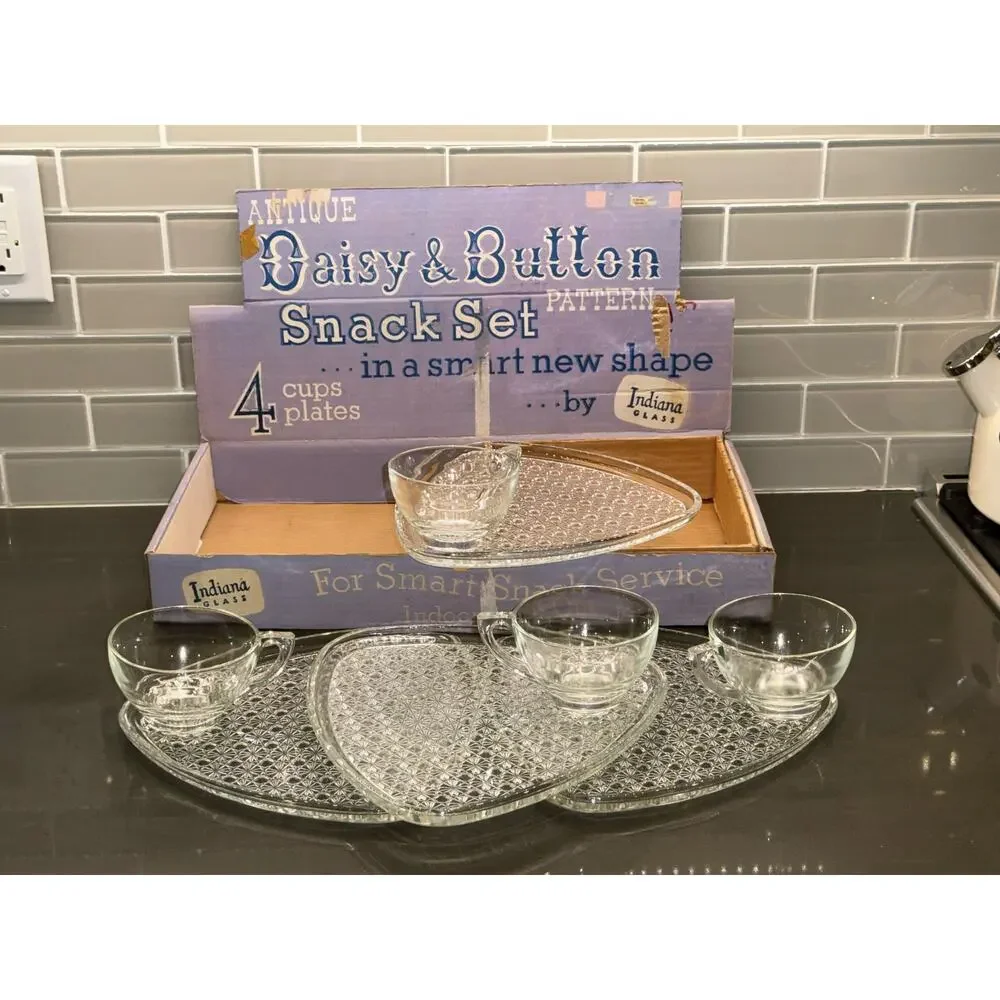 1960s Vintage Indiana Glass Co. Daisy & Button Snack Set 4 Plates, 4 Four Cups
